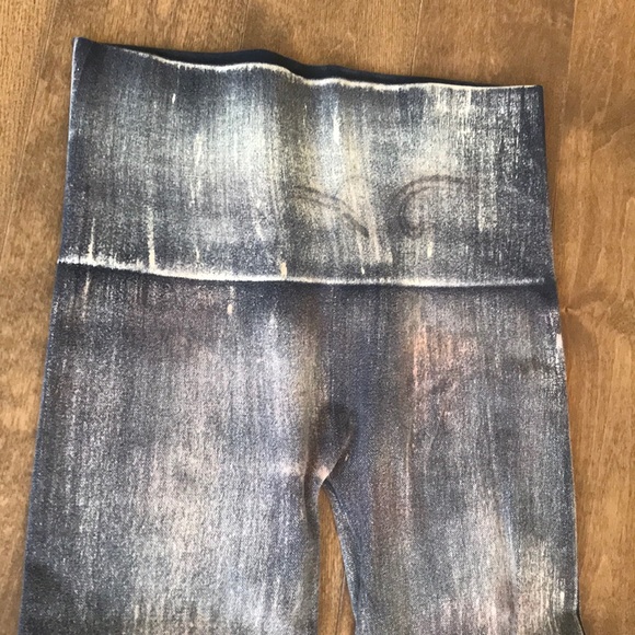 Tummy flattening leggings - Picture 2 of 6